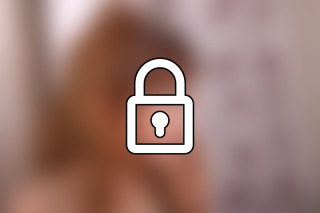 VIP_KhloeR02_097